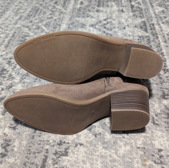NWT Suede Booties ๐ค๐ - Picture 5 of 7